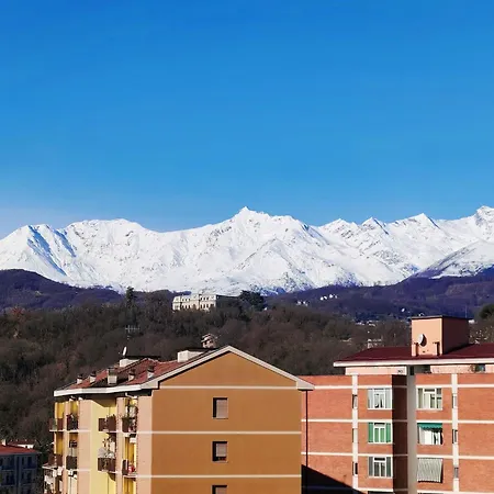 Gateway To Canavese - Sixth Floor, Mountain View Appartement